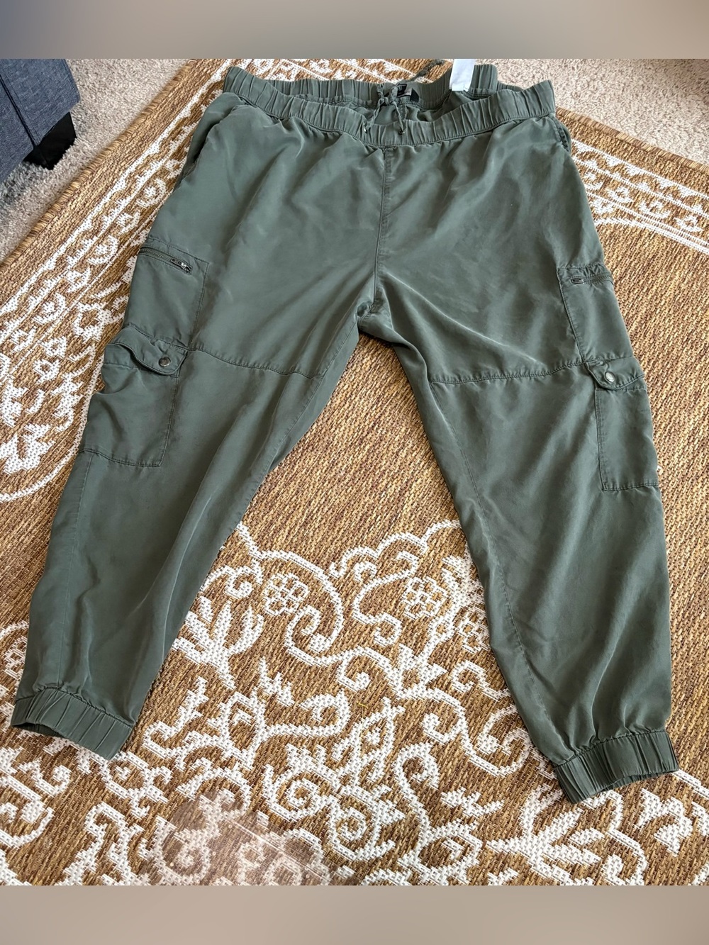 Banana Republic Womens Olive Green Lyocell Cargo Jogger Pants XXL Elastic Waist